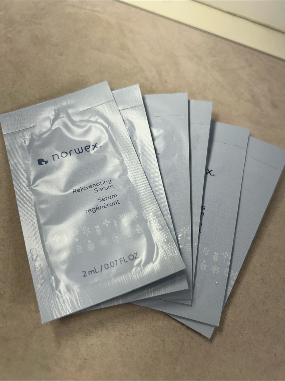 6 Norwex Rejuvenating Serum Single-Use Sachets